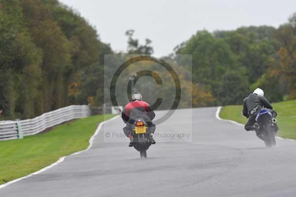 Motorcycle action photographs;Trackday digital images;event digital images;eventdigitalimages;no limits trackday;oulton park;oulton park circuit cheshire;oulton park photographs;peter wileman photography;trackday;trackday photos