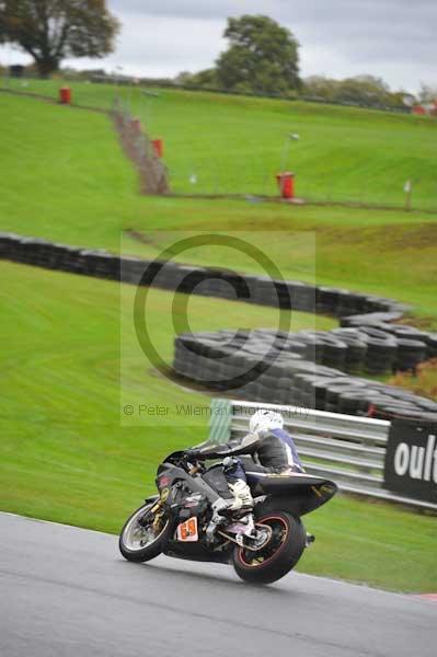 Motorcycle action photographs;Trackday digital images;event digital images;eventdigitalimages;no limits trackday;oulton park;oulton park circuit cheshire;oulton park photographs;peter wileman photography;trackday;trackday photos