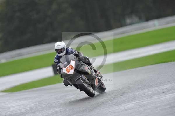 Motorcycle action photographs;Trackday digital images;event digital images;eventdigitalimages;no limits trackday;oulton park;oulton park circuit cheshire;oulton park photographs;peter wileman photography;trackday;trackday photos