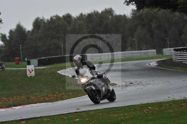 Motorcycle action photographs;Trackday digital images;event digital images;eventdigitalimages;no limits trackday;oulton park;oulton park circuit cheshire;oulton park photographs;peter wileman photography;trackday;trackday photos