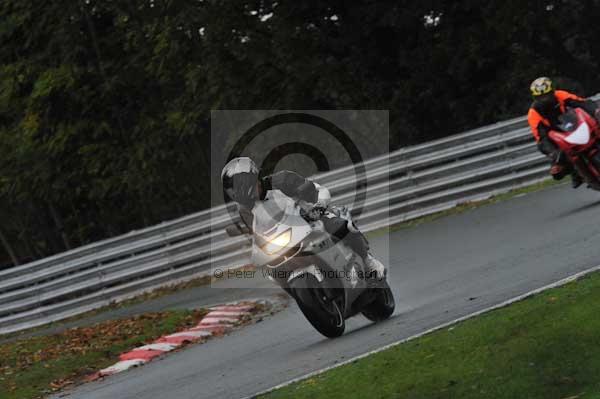 Motorcycle action photographs;Trackday digital images;event digital images;eventdigitalimages;no limits trackday;oulton park;oulton park circuit cheshire;oulton park photographs;peter wileman photography;trackday;trackday photos