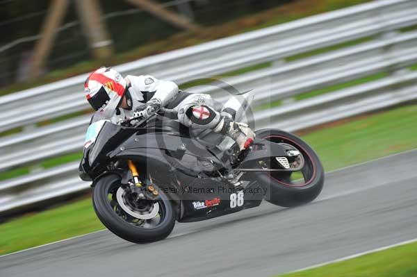 Motorcycle action photographs;Trackday digital images;event digital images;eventdigitalimages;no limits trackday;oulton park;oulton park circuit cheshire;oulton park photographs;peter wileman photography;trackday;trackday photos