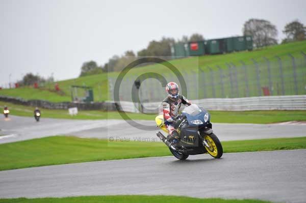 Motorcycle action photographs;Trackday digital images;event digital images;eventdigitalimages;no limits trackday;oulton park;oulton park circuit cheshire;oulton park photographs;peter wileman photography;trackday;trackday photos