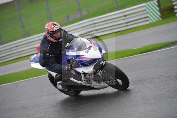 Motorcycle action photographs;Trackday digital images;event digital images;eventdigitalimages;no limits trackday;oulton park;oulton park circuit cheshire;oulton park photographs;peter wileman photography;trackday;trackday photos