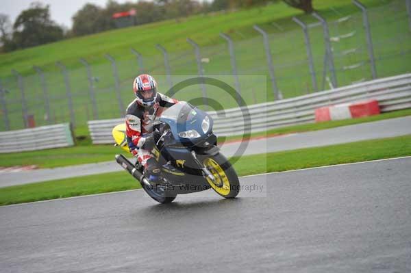 Motorcycle action photographs;Trackday digital images;event digital images;eventdigitalimages;no limits trackday;oulton park;oulton park circuit cheshire;oulton park photographs;peter wileman photography;trackday;trackday photos