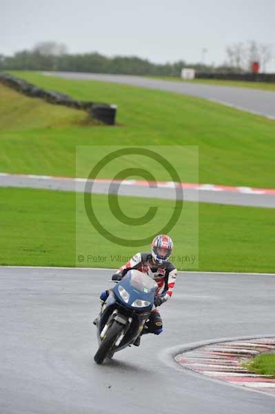 Motorcycle action photographs;Trackday digital images;event digital images;eventdigitalimages;no limits trackday;oulton park;oulton park circuit cheshire;oulton park photographs;peter wileman photography;trackday;trackday photos