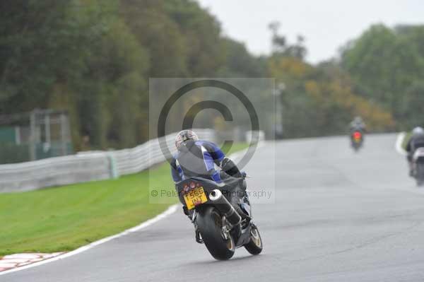 Motorcycle action photographs;Trackday digital images;event digital images;eventdigitalimages;no limits trackday;oulton park;oulton park circuit cheshire;oulton park photographs;peter wileman photography;trackday;trackday photos