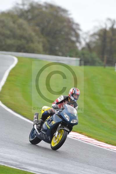 Motorcycle action photographs;Trackday digital images;event digital images;eventdigitalimages;no limits trackday;oulton park;oulton park circuit cheshire;oulton park photographs;peter wileman photography;trackday;trackday photos