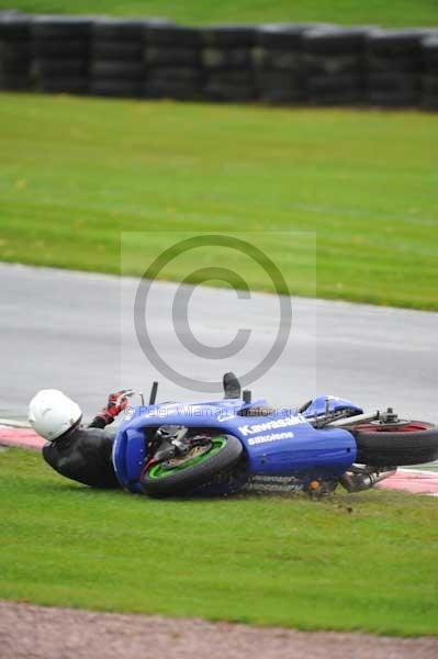 Motorcycle action photographs;Trackday digital images;event digital images;eventdigitalimages;no limits trackday;oulton park;oulton park circuit cheshire;oulton park photographs;peter wileman photography;trackday;trackday photos