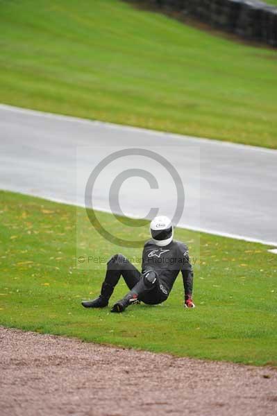 Motorcycle action photographs;Trackday digital images;event digital images;eventdigitalimages;no limits trackday;oulton park;oulton park circuit cheshire;oulton park photographs;peter wileman photography;trackday;trackday photos