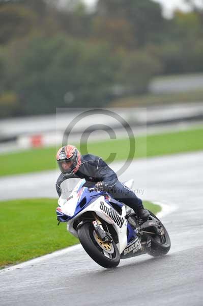 Motorcycle action photographs;Trackday digital images;event digital images;eventdigitalimages;no limits trackday;oulton park;oulton park circuit cheshire;oulton park photographs;peter wileman photography;trackday;trackday photos