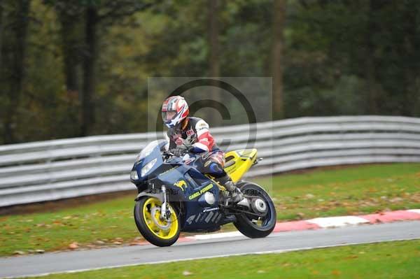 Motorcycle action photographs;Trackday digital images;event digital images;eventdigitalimages;no limits trackday;oulton park;oulton park circuit cheshire;oulton park photographs;peter wileman photography;trackday;trackday photos