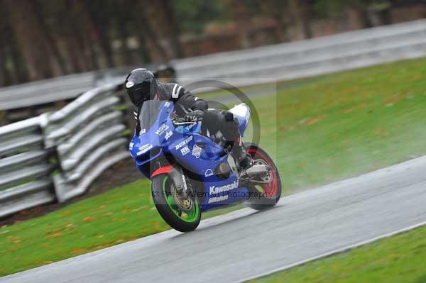 Motorcycle action photographs;Trackday digital images;event digital images;eventdigitalimages;no limits trackday;oulton park;oulton park circuit cheshire;oulton park photographs;peter wileman photography;trackday;trackday photos