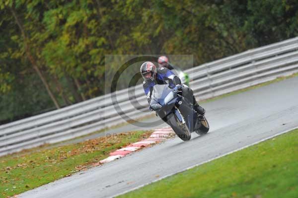 Motorcycle action photographs;Trackday digital images;event digital images;eventdigitalimages;no limits trackday;oulton park;oulton park circuit cheshire;oulton park photographs;peter wileman photography;trackday;trackday photos