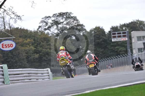 Motorcycle action photographs;Trackday digital images;event digital images;eventdigitalimages;no limits trackday;oulton park;oulton park circuit cheshire;oulton park photographs;peter wileman photography;trackday;trackday photos