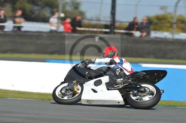 Motorcycle action photographs;donington;donington park leicestershire;donington photographs;event digital images;eventdigitalimages;no limits trackday;peter wileman photography;trackday;trackday digital images;trackday photos