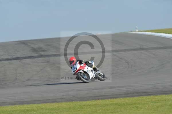 Motorcycle action photographs;donington;donington park leicestershire;donington photographs;event digital images;eventdigitalimages;no limits trackday;peter wileman photography;trackday;trackday digital images;trackday photos