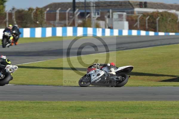 Motorcycle action photographs;donington;donington park leicestershire;donington photographs;event digital images;eventdigitalimages;no limits trackday;peter wileman photography;trackday;trackday digital images;trackday photos