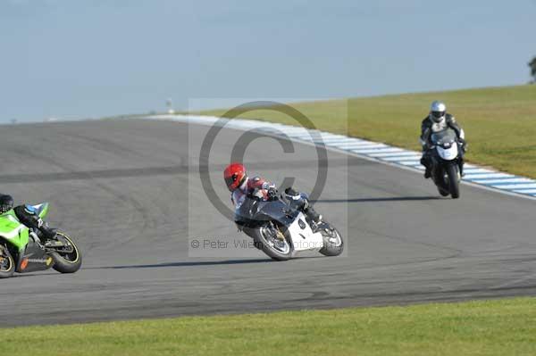 Motorcycle action photographs;donington;donington park leicestershire;donington photographs;event digital images;eventdigitalimages;no limits trackday;peter wileman photography;trackday;trackday digital images;trackday photos