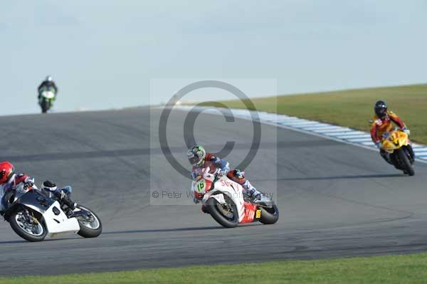 Motorcycle action photographs;donington;donington park leicestershire;donington photographs;event digital images;eventdigitalimages;no limits trackday;peter wileman photography;trackday;trackday digital images;trackday photos