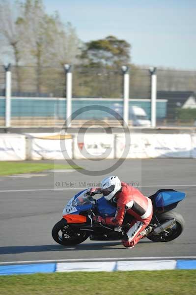 Motorcycle action photographs;donington;donington park leicestershire;donington photographs;event digital images;eventdigitalimages;no limits trackday;peter wileman photography;trackday;trackday digital images;trackday photos