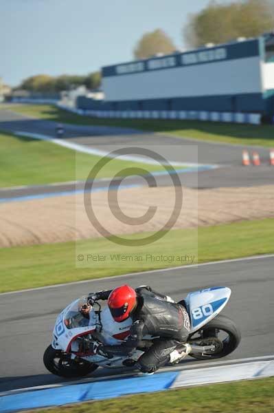 Motorcycle action photographs;donington;donington park leicestershire;donington photographs;event digital images;eventdigitalimages;no limits trackday;peter wileman photography;trackday;trackday digital images;trackday photos