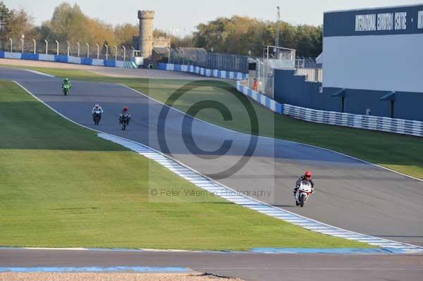 Motorcycle action photographs;donington;donington park leicestershire;donington photographs;event digital images;eventdigitalimages;no limits trackday;peter wileman photography;trackday;trackday digital images;trackday photos