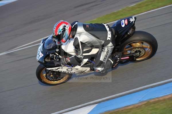 Motorcycle action photographs;donington;donington park leicestershire;donington photographs;event digital images;eventdigitalimages;no limits trackday;peter wileman photography;trackday;trackday digital images;trackday photos