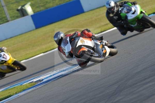 Motorcycle action photographs;donington;donington park leicestershire;donington photographs;event digital images;eventdigitalimages;no limits trackday;peter wileman photography;trackday;trackday digital images;trackday photos