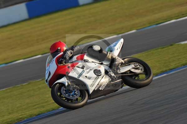 Motorcycle action photographs;donington;donington park leicestershire;donington photographs;event digital images;eventdigitalimages;no limits trackday;peter wileman photography;trackday;trackday digital images;trackday photos