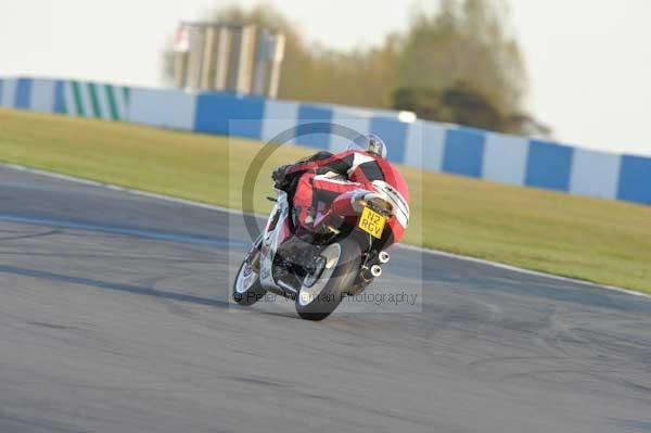 Motorcycle action photographs;donington;donington park leicestershire;donington photographs;event digital images;eventdigitalimages;no limits trackday;peter wileman photography;trackday;trackday digital images;trackday photos