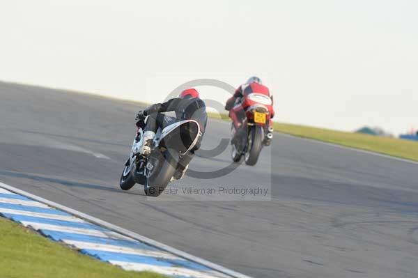 Motorcycle action photographs;donington;donington park leicestershire;donington photographs;event digital images;eventdigitalimages;no limits trackday;peter wileman photography;trackday;trackday digital images;trackday photos