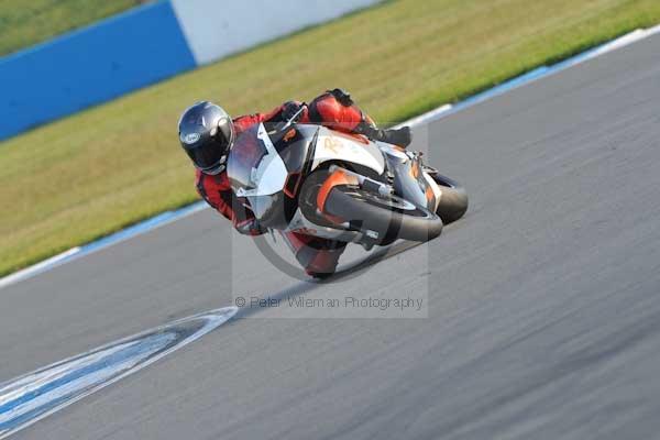 Motorcycle action photographs;donington;donington park leicestershire;donington photographs;event digital images;eventdigitalimages;no limits trackday;peter wileman photography;trackday;trackday digital images;trackday photos