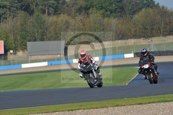 Motorcycle action photographs;donington;donington park leicestershire;donington photographs;event digital images;eventdigitalimages;no limits trackday;peter wileman photography;trackday;trackday digital images;trackday photos