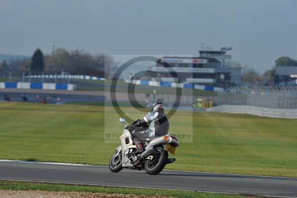 Motorcycle action photographs;donington;donington park leicestershire;donington photographs;event digital images;eventdigitalimages;no limits trackday;peter wileman photography;trackday;trackday digital images;trackday photos