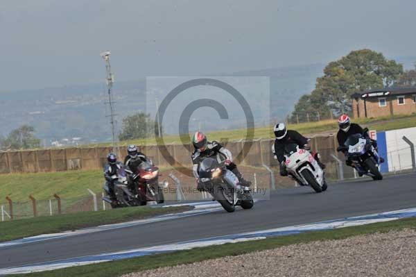 Motorcycle action photographs;donington;donington park leicestershire;donington photographs;event digital images;eventdigitalimages;no limits trackday;peter wileman photography;trackday;trackday digital images;trackday photos