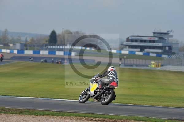 Motorcycle action photographs;donington;donington park leicestershire;donington photographs;event digital images;eventdigitalimages;no limits trackday;peter wileman photography;trackday;trackday digital images;trackday photos