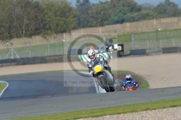 Motorcycle action photographs;donington;donington park leicestershire;donington photographs;event digital images;eventdigitalimages;no limits trackday;peter wileman photography;trackday;trackday digital images;trackday photos