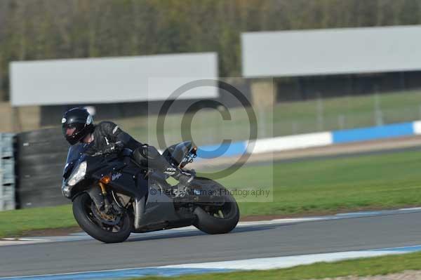 Motorcycle action photographs;donington;donington park leicestershire;donington photographs;event digital images;eventdigitalimages;no limits trackday;peter wileman photography;trackday;trackday digital images;trackday photos