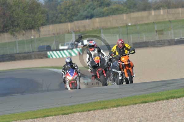 Motorcycle action photographs;donington;donington park leicestershire;donington photographs;event digital images;eventdigitalimages;no limits trackday;peter wileman photography;trackday;trackday digital images;trackday photos