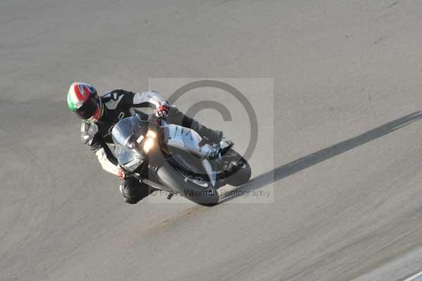 Motorcycle action photographs;donington;donington park leicestershire;donington photographs;event digital images;eventdigitalimages;no limits trackday;peter wileman photography;trackday;trackday digital images;trackday photos