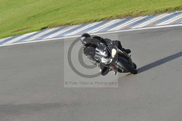 Motorcycle action photographs;donington;donington park leicestershire;donington photographs;event digital images;eventdigitalimages;no limits trackday;peter wileman photography;trackday;trackday digital images;trackday photos