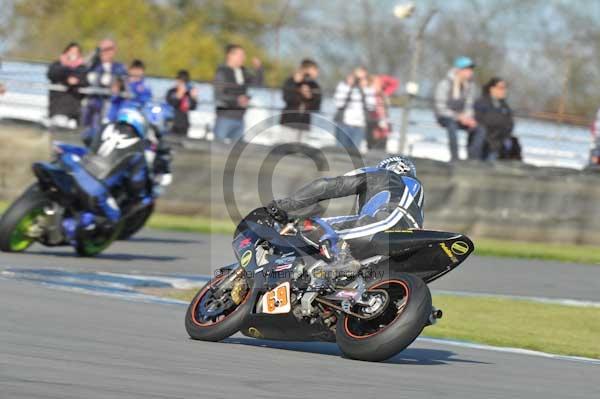 Motorcycle action photographs;donington;donington park leicestershire;donington photographs;event digital images;eventdigitalimages;no limits trackday;peter wileman photography;trackday;trackday digital images;trackday photos