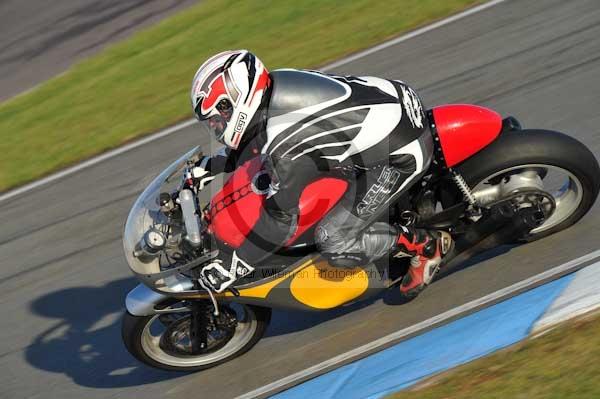 Motorcycle action photographs;donington;donington park leicestershire;donington photographs;event digital images;eventdigitalimages;no limits trackday;peter wileman photography;trackday;trackday digital images;trackday photos