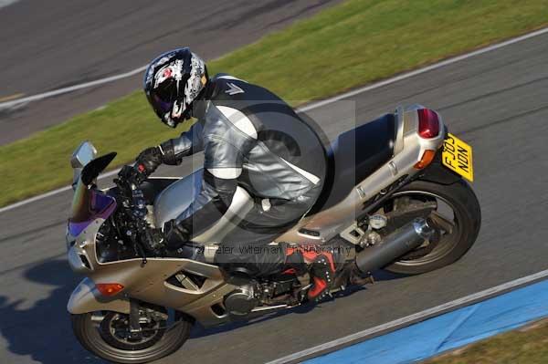 Motorcycle action photographs;donington;donington park leicestershire;donington photographs;event digital images;eventdigitalimages;no limits trackday;peter wileman photography;trackday;trackday digital images;trackday photos