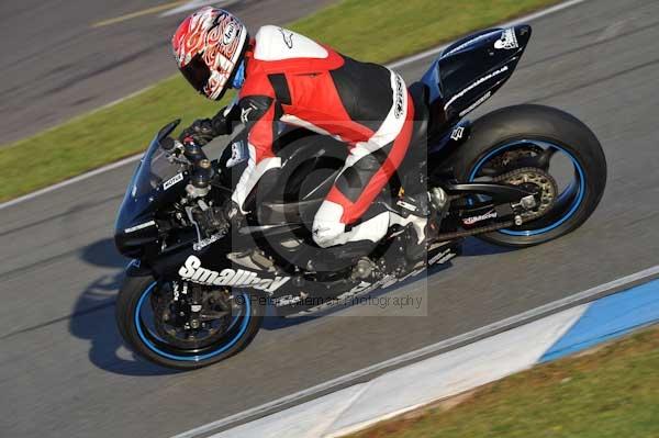 Motorcycle action photographs;donington;donington park leicestershire;donington photographs;event digital images;eventdigitalimages;no limits trackday;peter wileman photography;trackday;trackday digital images;trackday photos