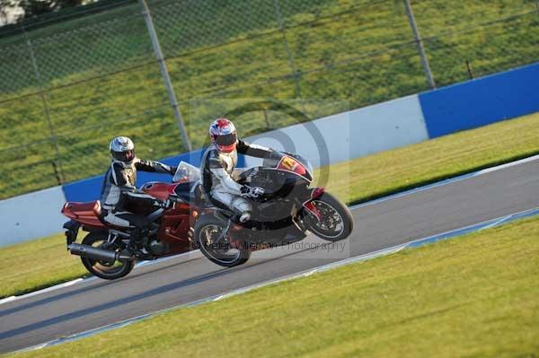 Motorcycle action photographs;donington;donington park leicestershire;donington photographs;event digital images;eventdigitalimages;no limits trackday;peter wileman photography;trackday;trackday digital images;trackday photos