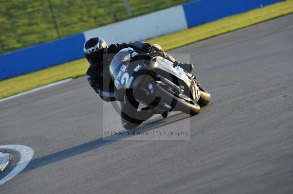 Motorcycle action photographs;donington;donington park leicestershire;donington photographs;event digital images;eventdigitalimages;no limits trackday;peter wileman photography;trackday;trackday digital images;trackday photos