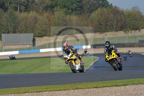 Motorcycle action photographs;donington;donington park leicestershire;donington photographs;event digital images;eventdigitalimages;no limits trackday;peter wileman photography;trackday;trackday digital images;trackday photos