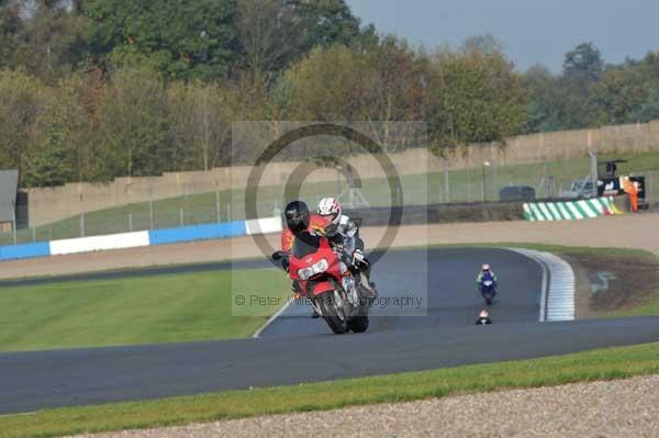 Motorcycle action photographs;donington;donington park leicestershire;donington photographs;event digital images;eventdigitalimages;no limits trackday;peter wileman photography;trackday;trackday digital images;trackday photos